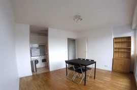 
                                                                                        Location
                                                                                         Superbe 2 pièces 36 m² Vue sue Seine Bibliothèque