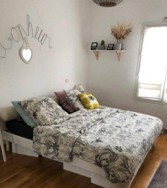 
                                                                                        Location
                                                                                         Superbe 2 pièces meublé 63 m² aux Chartrons