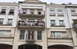 
                                                                                        Location
                                                                                         Superbe 2 pièces meublé 63 m² aux Chartrons
