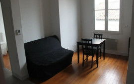 
                                                                                        Location
                                                                                         Superbe 2P 28m² à 50 m de la gare Saint Jean