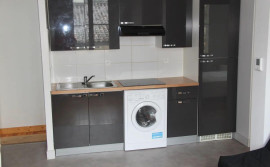 
                                                                                        Location
                                                                                         Superbe 2P 28m² à 50 m de la gare Saint Jean