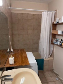 
                                                                                        Location
                                                                                         Superbe 2P 47m² avec parking et terrasse Victoire