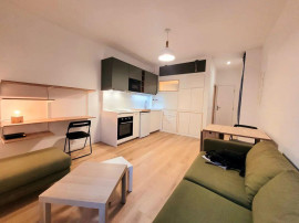 
                                                                                        Location
                                                                                         Superbe 2P meublé 32m² refait à neuf et optimisé