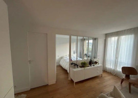 
                                                                                        Location
                                                                                         Superbe 2P meublé 34m² rénové et sans vis a vis