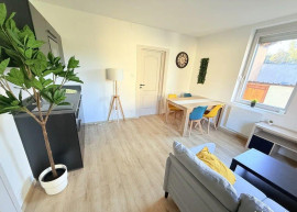 
                                                                                        Location
                                                                                         Superbe 2P meublé 35m² et fonctionnel