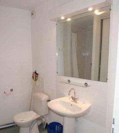 
                                                                                        Location
                                                                                         Superbe 2P meublé 40m² Grenoble vue sur l'Isère