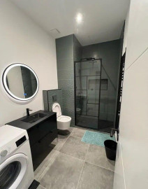 
                                                                                        Location
                                                                                         Superbe 2P meublé 42m² refait à neuf