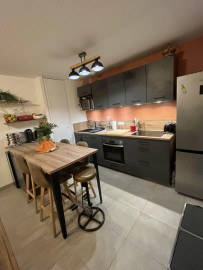 
                                                                                        Location
                                                                                         Superbe 2P meublé 48m² avec grande terrasse