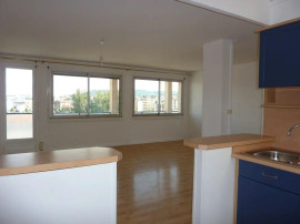 
                                                                                        Location
                                                                                         Superbe 5P 67m² balcon à Clermont coloc possible