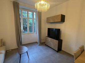 
                                                                                        Location
                                                                                         Superbe appart quartier Negresco à 5mn promenade