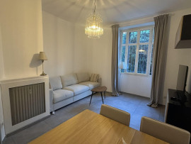 
                                                                                        Location
                                                                                         Superbe appart quartier Negresco à 5mn promenade