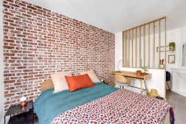 
                                                                                        Location
                                                                                         Superbe appartement au cœur de Versailles (loyer tout inclus)
