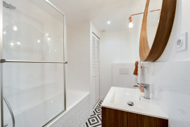 
                                                                                        Location
                                                                                         Superbe appartement au cœur de Versailles (loyer tout inclus)