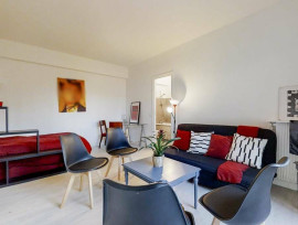 
                                                                                        Location
                                                                                         Superbe Double living meublé très bien situé 35m²
