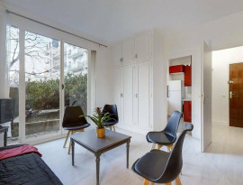 
                                                                                        Location
                                                                                         Superbe Double living meublé très bien situé 35m²