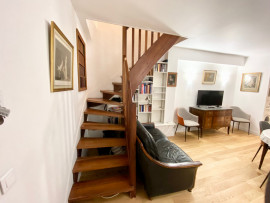 
                                                                                        Location
                                                                                         Superbe duplex in the lively 9th district (loyer tout inclus)