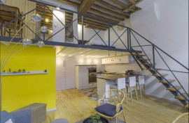 
                                                                                        Location
                                                                                         Superbe Duplex T1 Meublé 3★ – Vieux Lille – 50 m²