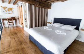 
                                                                                        Location
                                                                                         Superbe Duplex T1 Meublé 3★ – Vieux Lille – 50 m²
