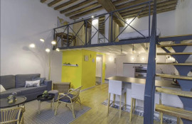 
                                                                                        Location
                                                                                         Superbe Duplex T2 Meublé 3★ – Vieux Lille – 50 m²