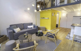 
                                                                                        Location
                                                                                         Superbe Duplex T2 Meublé 3★ – Vieux Lille – 50 m²