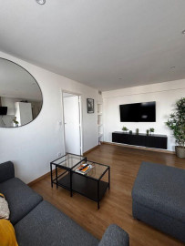 
                                                                                        Location
                                                                                         Superbe F2 meublé – 40 m² – Refait à neuf