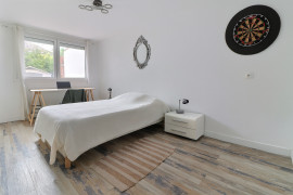 
                                                                                        Vente
                                                                                         Superbe Maison avec Jardin Calme