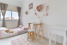 
                                                                                        Vente
                                                                                         Superbe Maison avec Jardin Calme