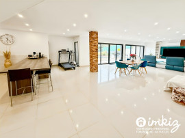 
                                                                                        Vente
                                                                                         Superbe maison contemporaine  près de Toulouse