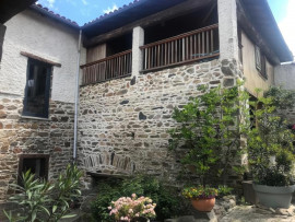 
                                                                                        Vente
                                                                                         Superbe maison en Pierre avec Vue