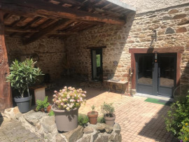 
                                                                                        Vente
                                                                                         Superbe maison en Pierre avec Vue
