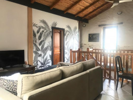 
                                                                                        Vente
                                                                                         Superbe maison en Pierre avec Vue