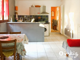 Vente
Superbe propriete + 2 logements + grand parc
