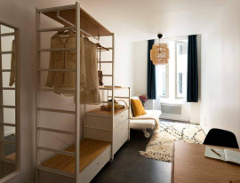 
                                                                                        Location
                                                                                         Superbe studio 20m² meublé et rénové Plein centre