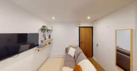
                                                                                        Location
                                                                                         Superbe Studio meublé 15m2 à Lyon Bellecour