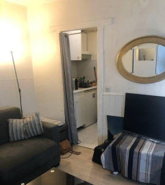 
                                                                                        Location
                                                                                         Superbe studio meublé 25m² maisonnette sur cour