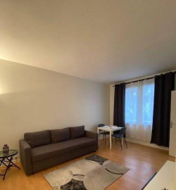 
                                                                                        Location
                                                                                         Superbe studio meublé 30m²
