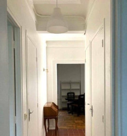 
                                                                                        Location
                                                                                         Superbe studio meublé 36m² Paris 15 Plaisance