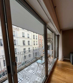 
                                                                                        Location
                                                                                         Superbe studio meublé 42m² Paris 7 Ecole militaire