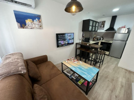 
                                                                                        Location
                                                                                         Superbe studio meublé standing  25 m², CLIM, Wifi.