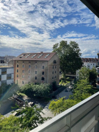 
                                                                                        Location
                                                                                         Superbe T2 46m² meublé, très agréable