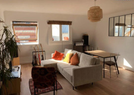 
                                                                                        Location
                                                                                         Superbe T2 meublé 50m² lumineux et refait à neuf