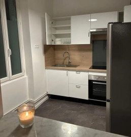 
                                                                                        Location
                                                                                         Superbe T3 67 m² meublé et rénové avec terrasse