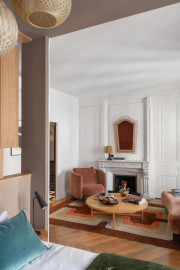
                                                                                        Location
                                                                                         T1 bis à Paris 16è meublé haut de gamme