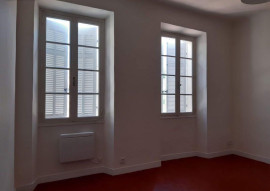 
                                                                                        Location
                                                                                         T1 BIS Baille proximité Timone