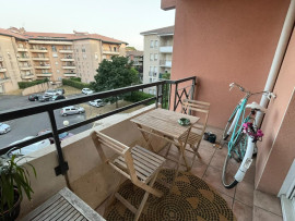 
                                                                                        Location
                                                                                         T1 Bis Lumineux avec Balcon