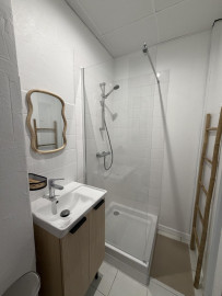 
                                                                                        Location
                                                                                         T1 bis meublé de 30m2 – Entièrement rénové