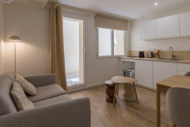 
                                                                                        Location
                                                                                         T1 BIS - YOLOCOLIVING