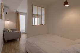 
                                                                                        Location
                                                                                         T1 BIS - YOLOCOLIVING