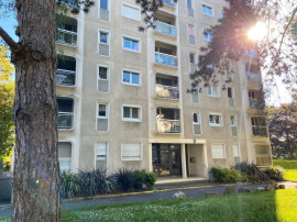 
                                                                                        Location
                                                                                         T1 de 28 m2 loyer 615eur