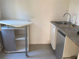 
                                                                                        Location
                                                                                         T1 de 28 m2 loyer 615eur